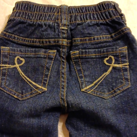Adorable Orig Brand Place Jeans, 1 Jeggings, 1 Skinny, Girls 18-24mos Like New - Picture 4 of 6